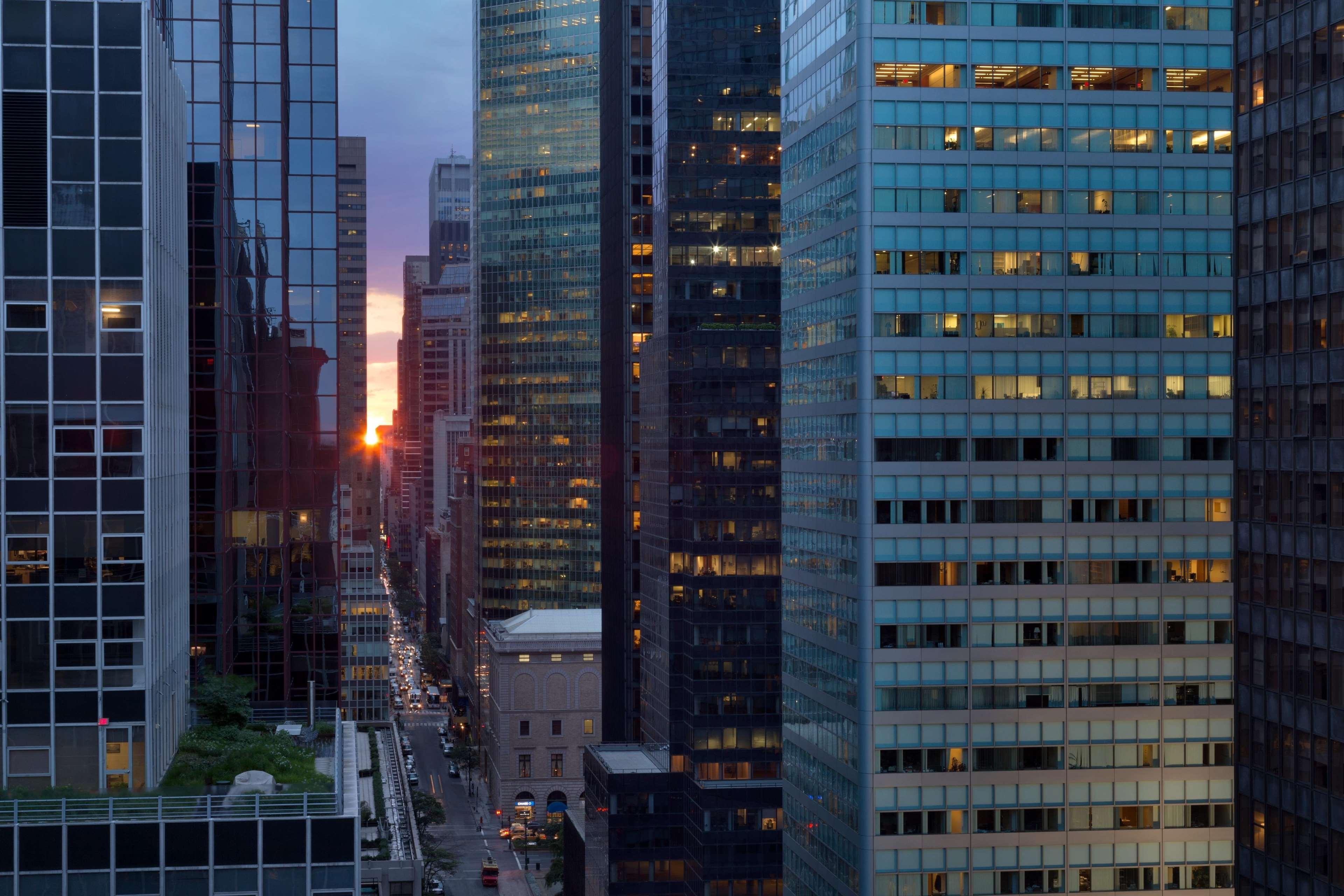 Hilton Garden Inn New York Manhattan Midtown East Exterior photo