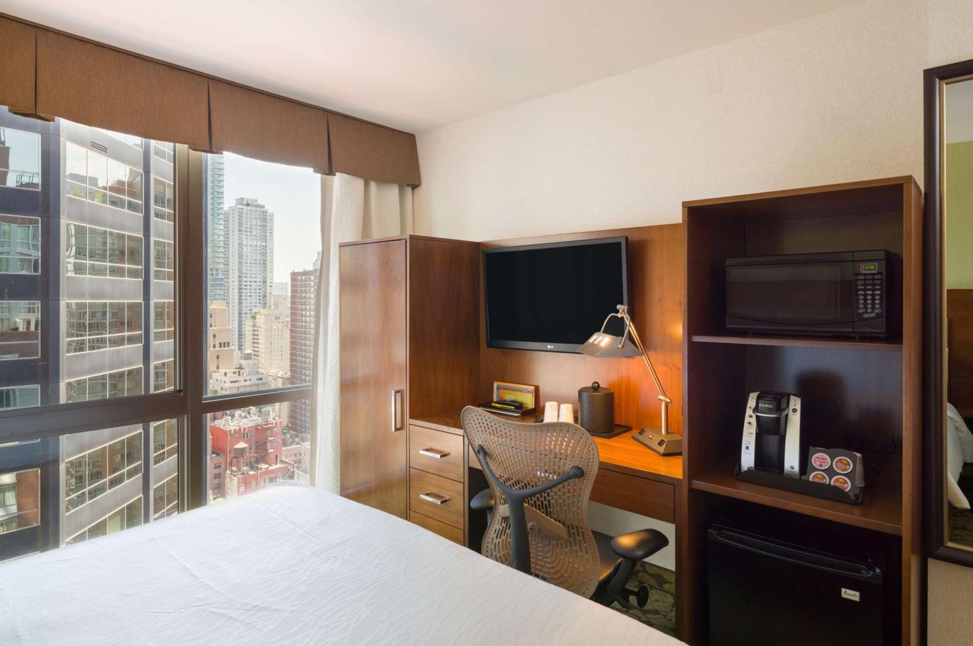 Hilton Garden Inn New York Manhattan Midtown East Exterior photo