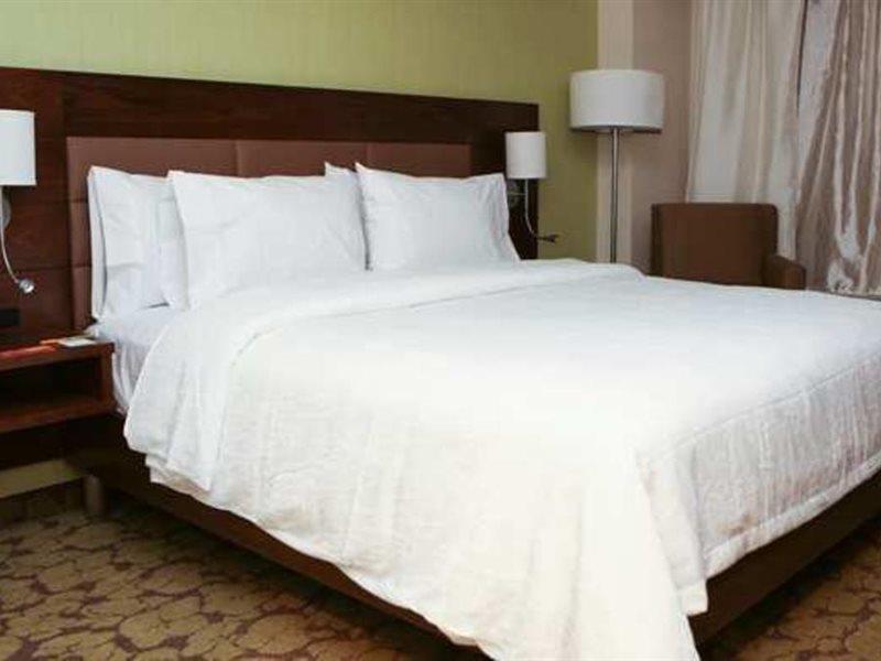 Hilton Garden Inn New York Manhattan Midtown East Exterior photo